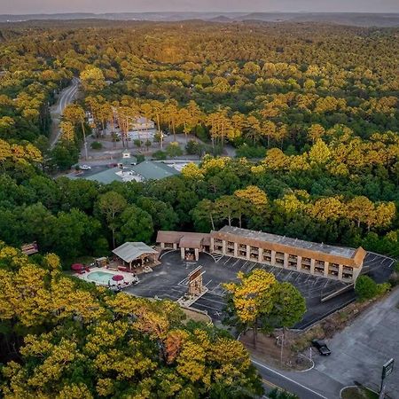 Stonegate Lodge 2 Queen Beds Fast Wifi 50" Tv Salt Water Pool Room #207 Eureka Springs Eksteriør billede